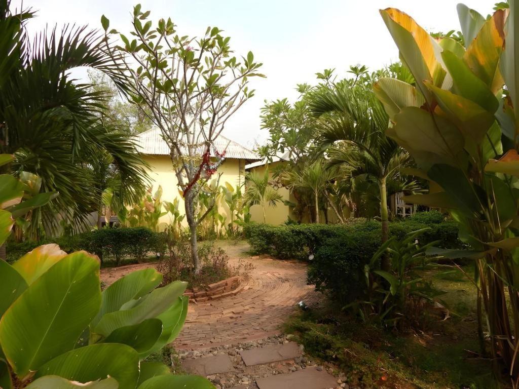 Him Naam Pai Resort Esterno foto